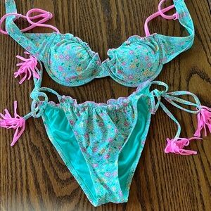 Floral Mint Green Ruffle Multicolor Bikini Top Bottoms Set Women’s Small